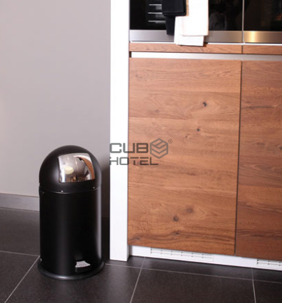 Balde Negro con Pedal 33L Kickcan 